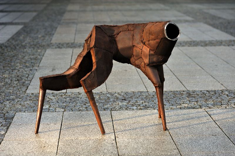 UWIĘZIONE W WYOBRAŻENIU -  Anna Bujak