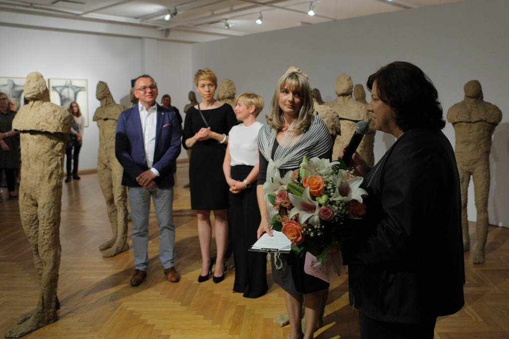 MAGDALENA ABAKANOWICZ -  Magdalena Abakanowicz