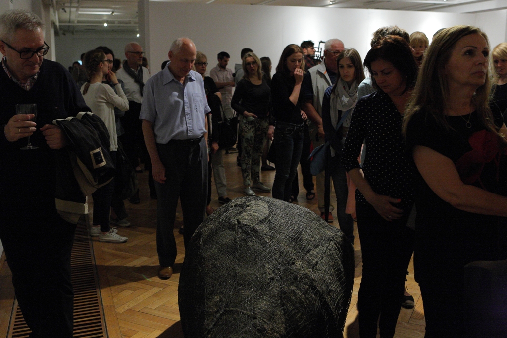 MAGDALENA ABAKANOWICZ -  Magdalena Abakanowicz