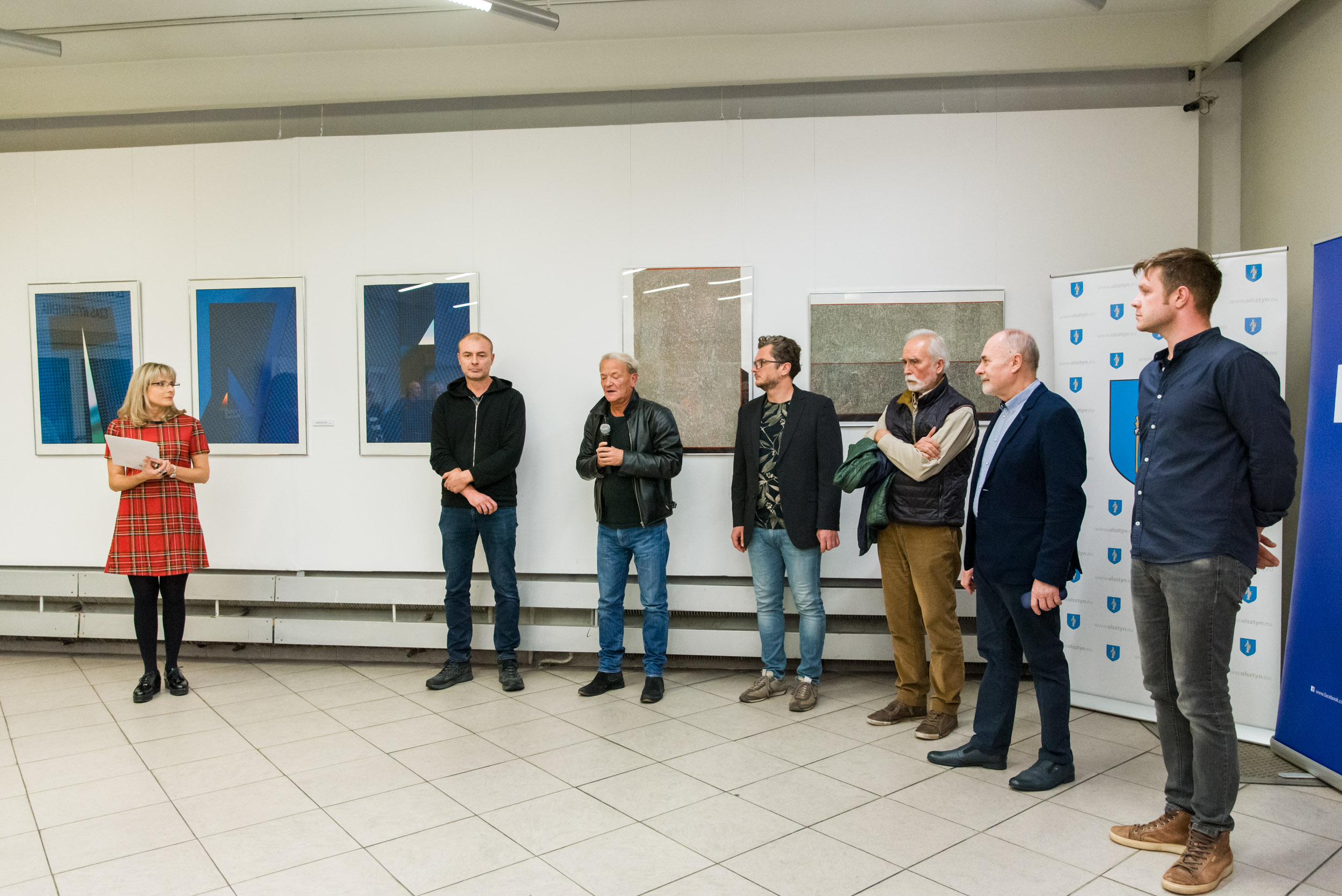 KIEDY RZECZ STAJE SIĘ ZNAKIEM, KIEDY ZNAK STAJE SIĘ RZECZĄ... -  