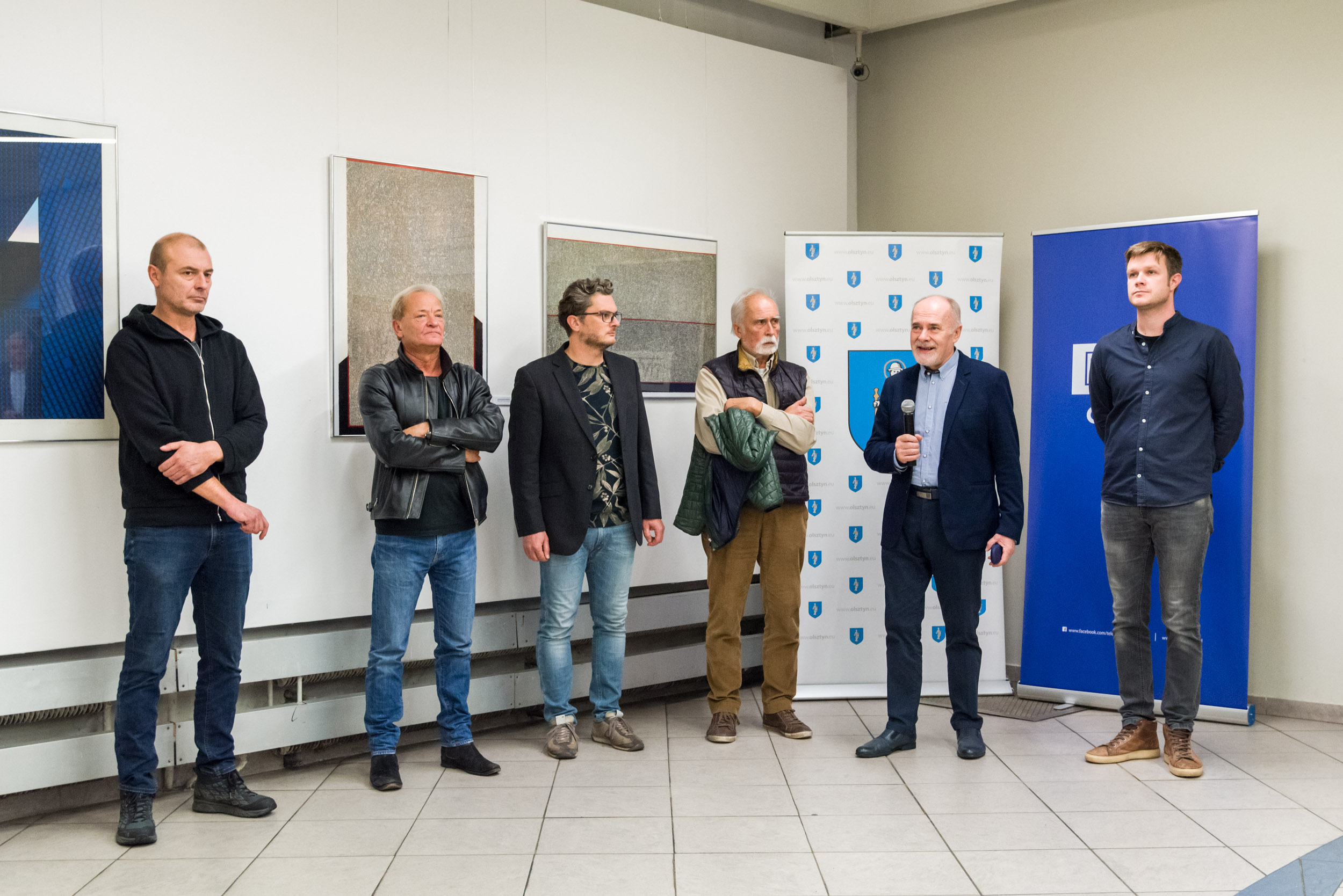 KIEDY RZECZ STAJE SIĘ ZNAKIEM, KIEDY ZNAK STAJE SIĘ RZECZĄ... -  