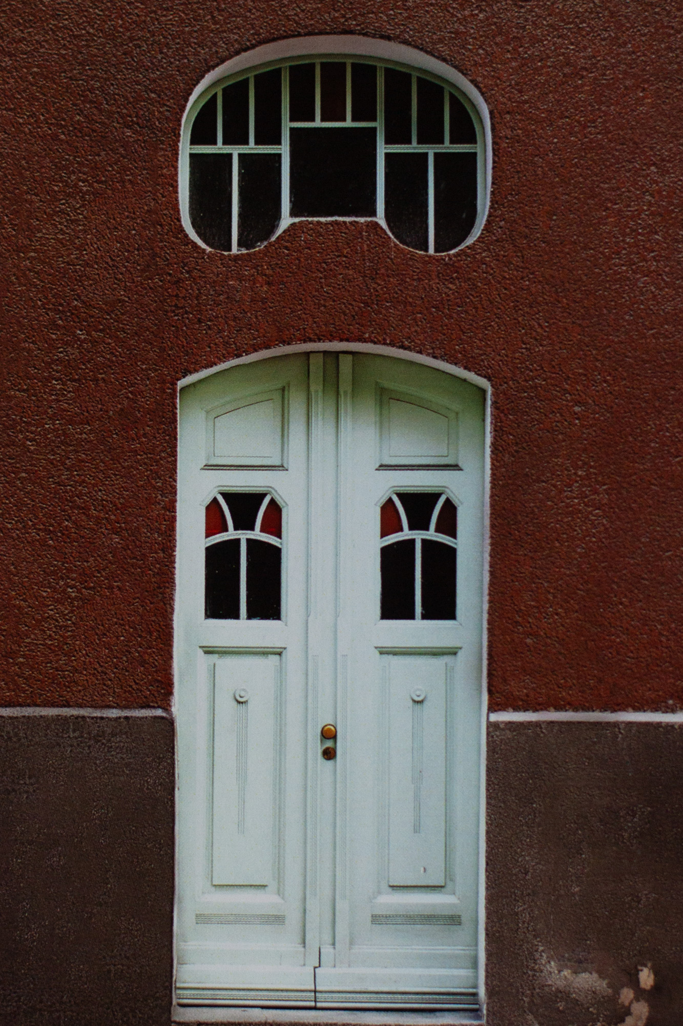 Drzwi, Olsztyn, ul. Grunwaldzka 4 z cyklu Przejście