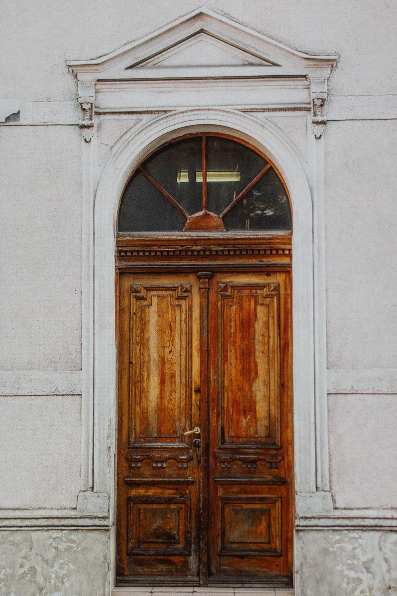 Drzwi, Orneta, ul. 1-Maja 6 z cyklu Przejście