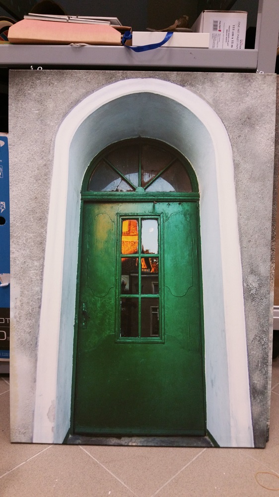 Drzwi, Orneta, ul. Plac Wolności 19 z cyklu Przejście