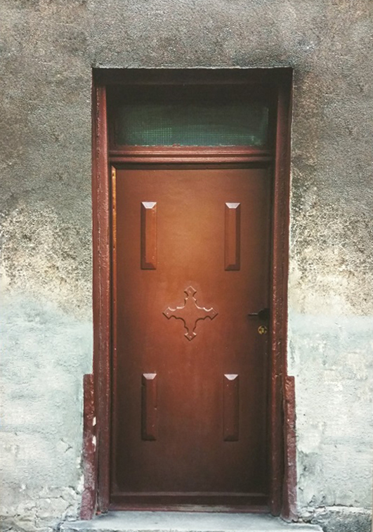 Drzwi, Orneta, ul. Żelazna 9 z cyklu Przejście